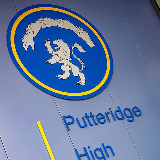 Putteridge-high-School-Logo