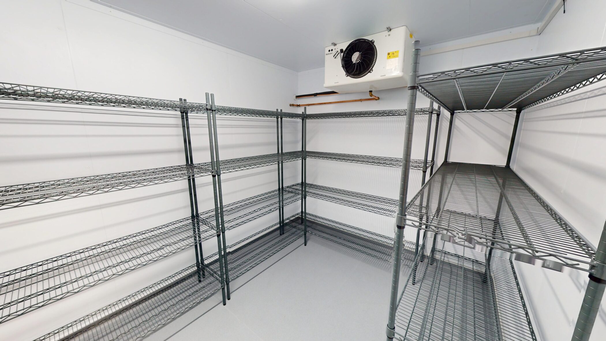 silverstone-cold-room-shelfs
